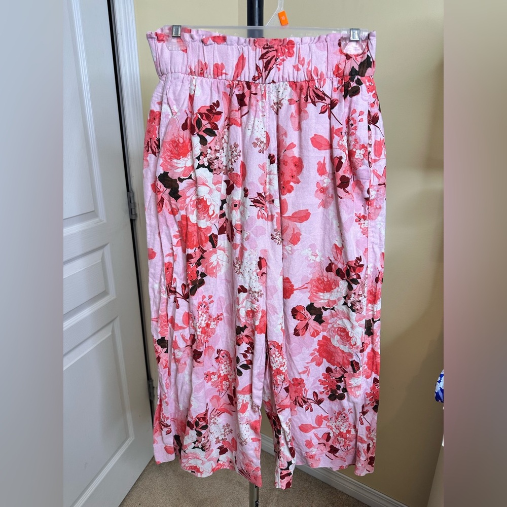 Marks & Spencer Pink Floral Cropped Wide-Leg Pants